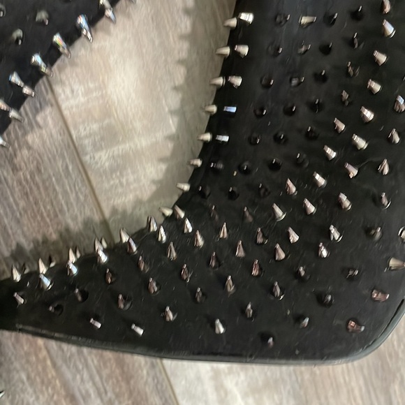 Steve Madden
Virtuous-S Spiked Embellished Stiletto Booties - Picture 3 of 7